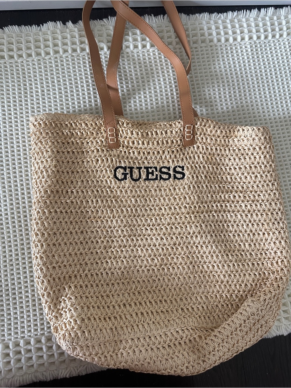 GUESS Woven Beach Bag Tote - Picture 3 of 4